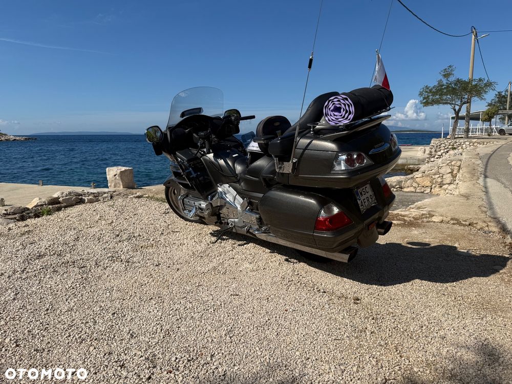 Honda GL - 4