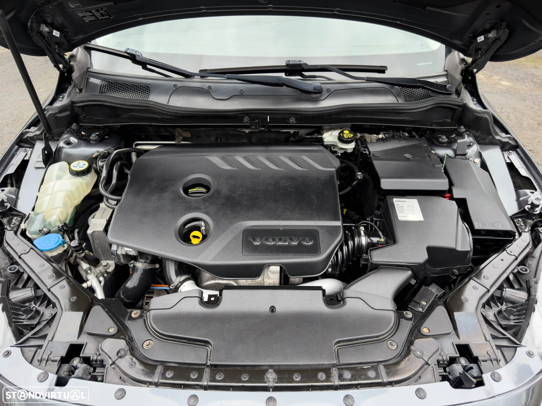 Volvo V40 Cross Country 1.6 D2 Summum - 9