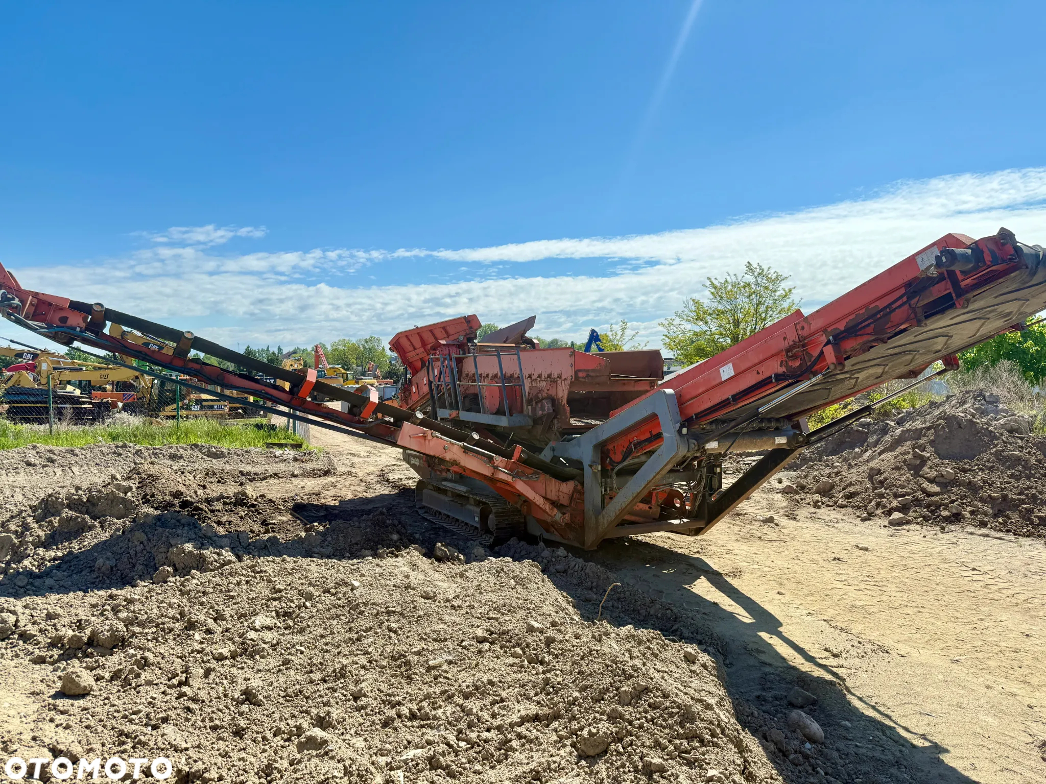 Sandvik QE330 przesiewacz sortownik odgliniacz 3 frakcje, centralne smarowanie 2011 - 9