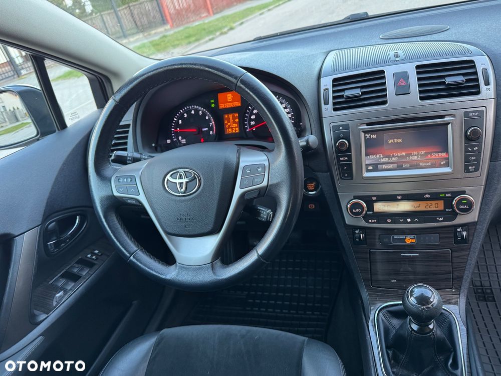 Toyota Avensis 1.8 Executive - 30