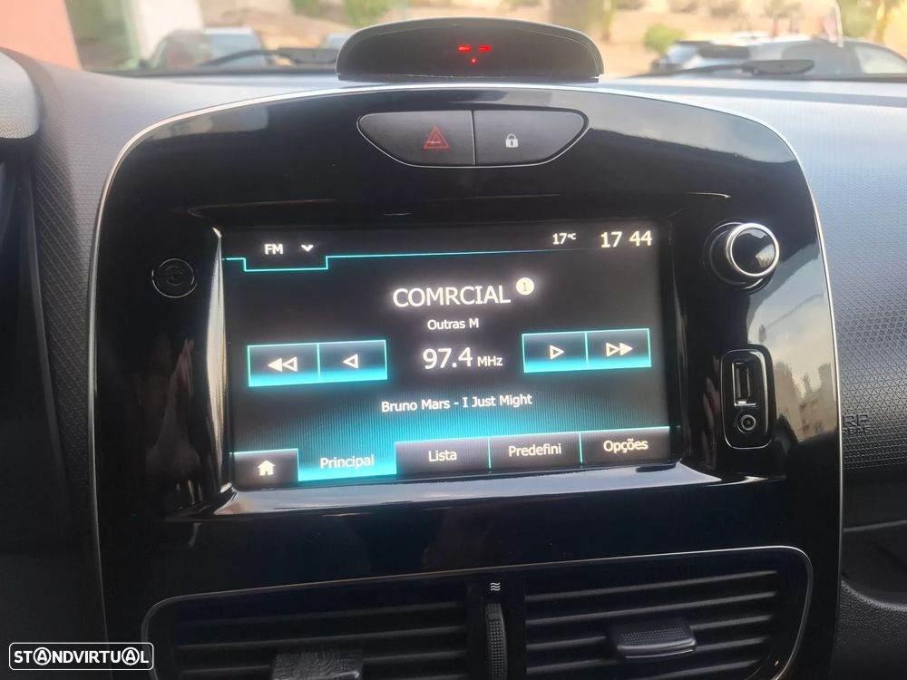 Renault Clio Sport Tourer 0.9 TCe Limited - 13