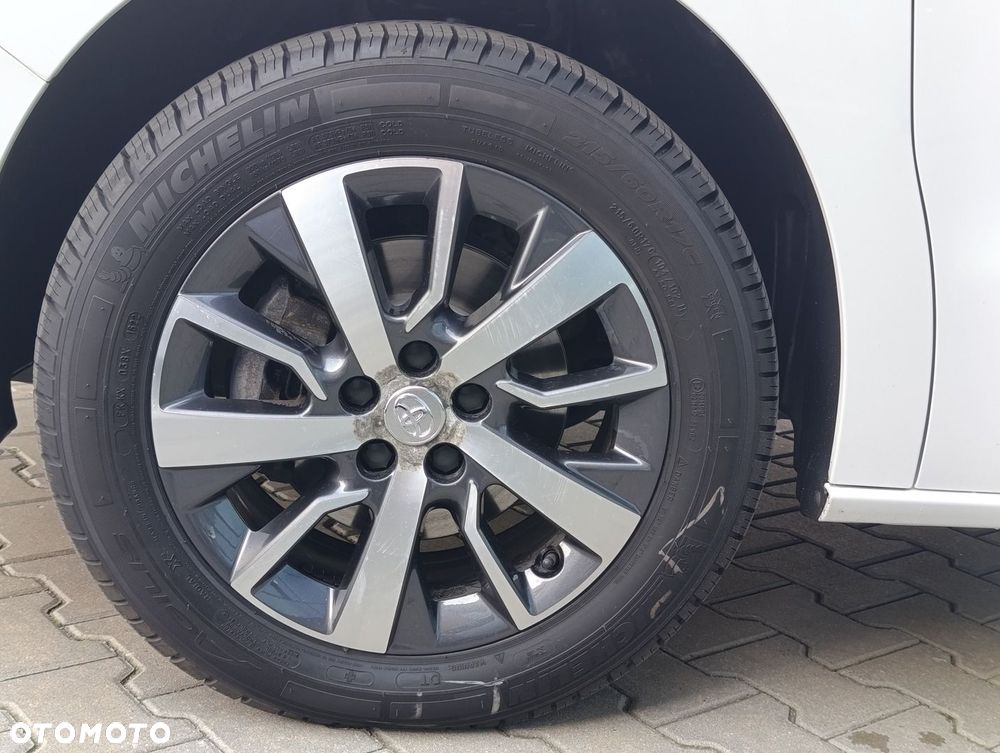 Toyota PROACE - 15