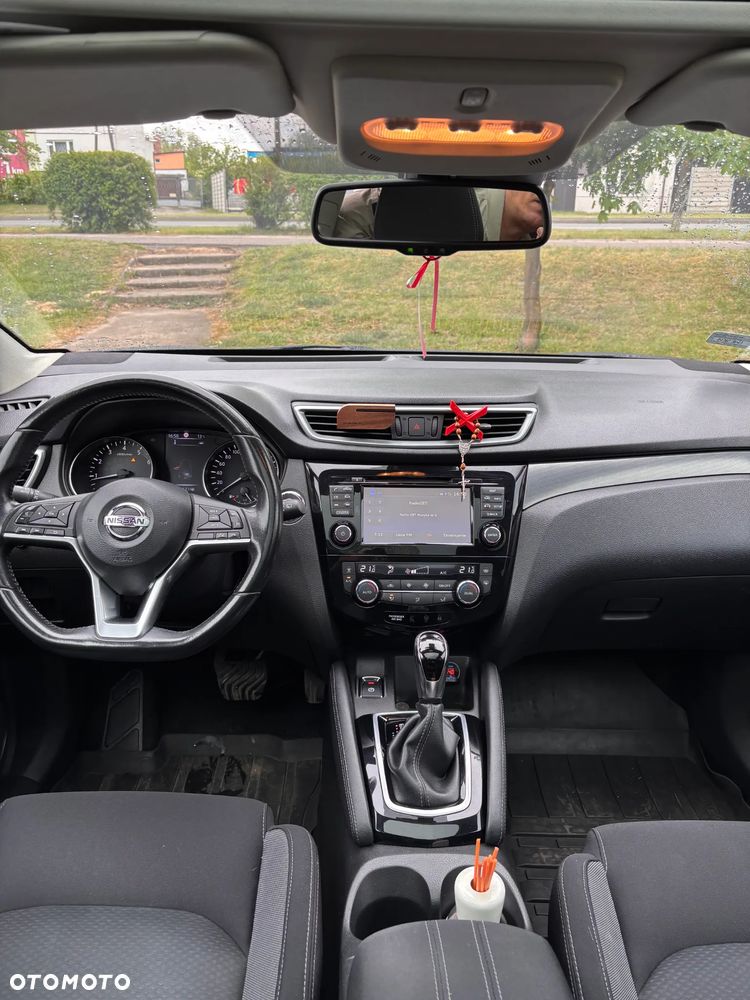 Nissan Qashqai 1.2 DIG-T N-Connecta Xtronic - 8