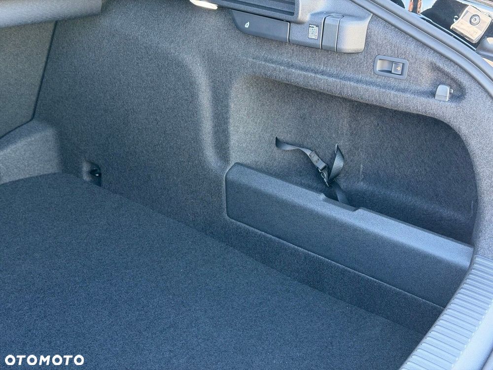 Skoda Superb 2.0 TDI SCR 4x4 L&K DSG - 8