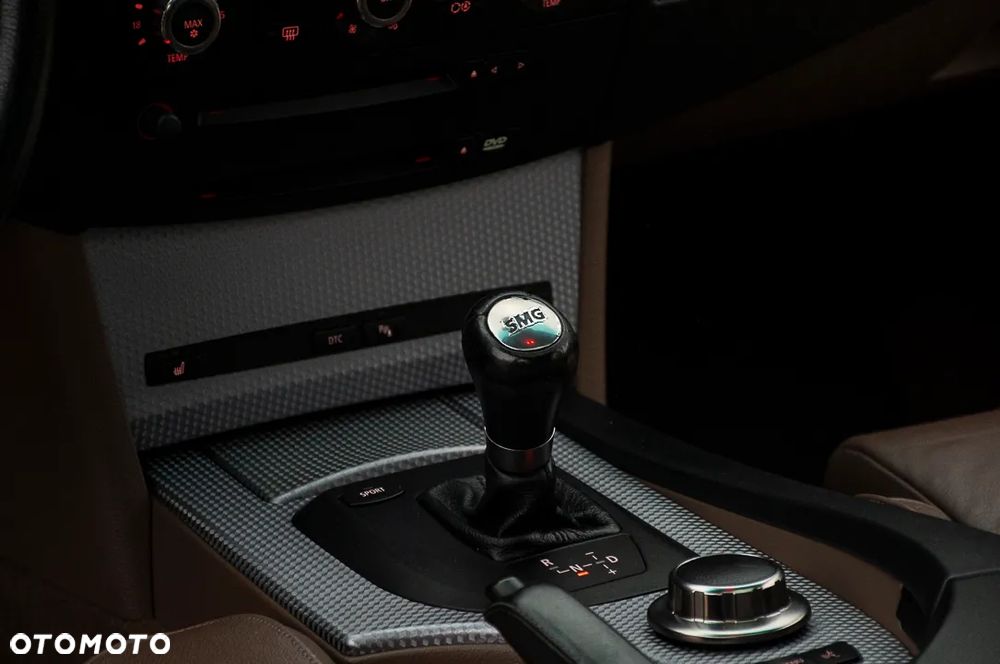 BMW Seria 5 530i SMG - 36