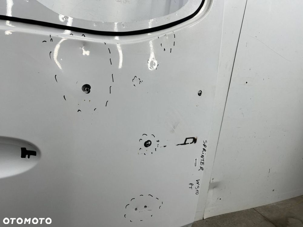 Drzwi Mercedes w910 w907 sprinter 3 III 2018r.- prawe tylne na szybę wysokość 200cm. - 10