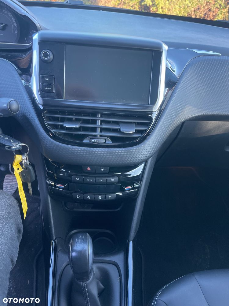 Peugeot 2008 PureTech 110 Stop&Start Active - 22