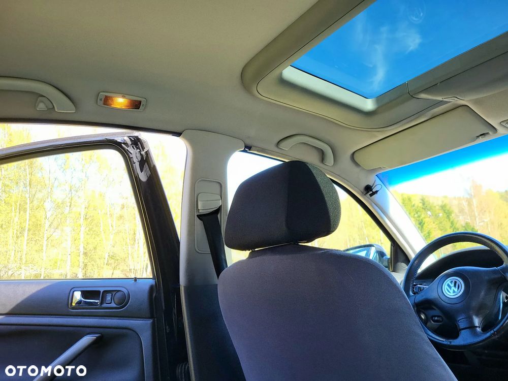 Volkswagen Passat - 20