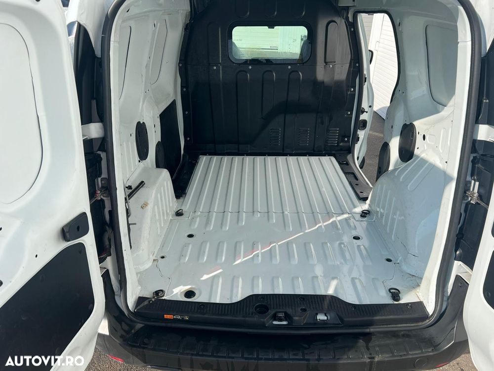 Renault Express - 10