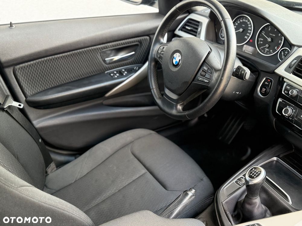 BMW Seria 3 316d - 28