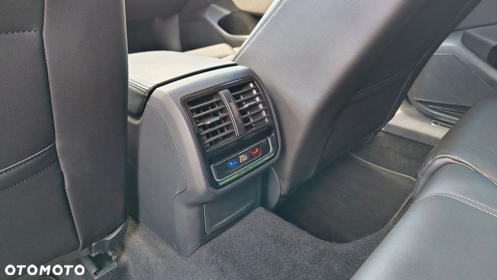Volkswagen Passat Alltrack - 31
