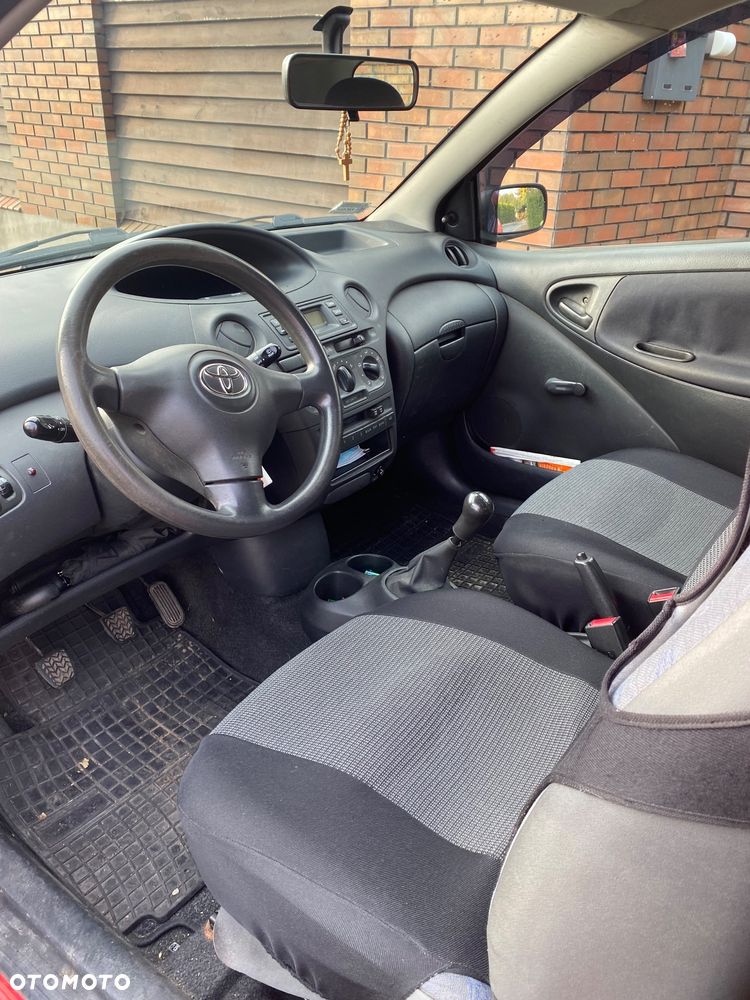 Toyota Yaris 2004 photo 5
