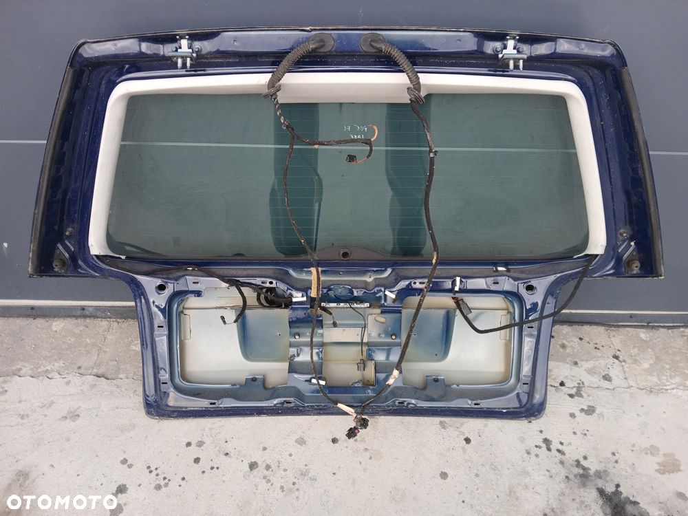 Klapa Bagażnika LA5E z Szybą Passat B5 Lift Kombi - 23