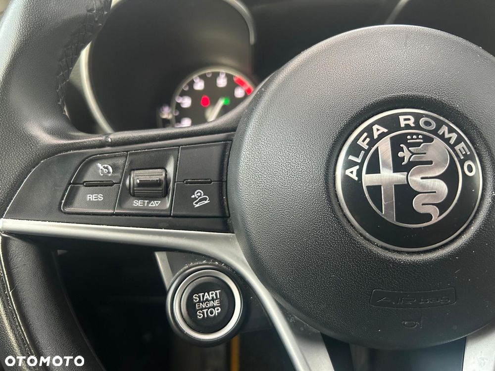 Alfa Romeo Stelvio 2.0 Turbo Super Q4 - 12