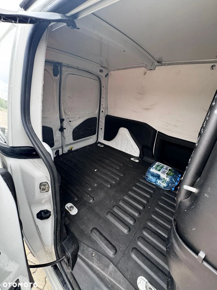 Citroën BERLINGO - 11