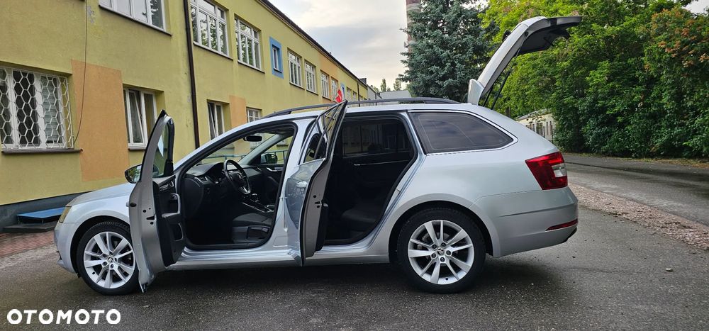 Skoda Octavia 2.0 TDI Style DSG - 33