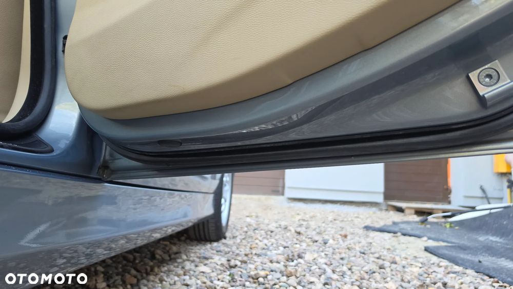 BMW Seria 3 318i - 34
