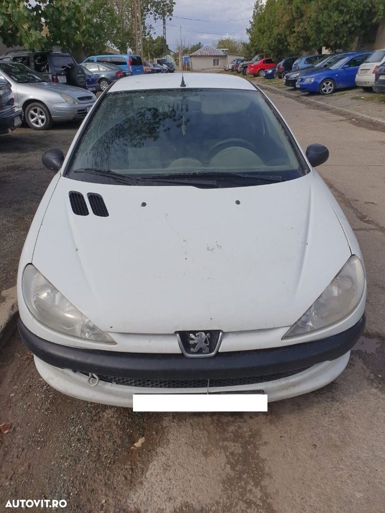 Dezmembrari  Peugeot 206  1998  > 0000 1.4 HDi Motorina - 1