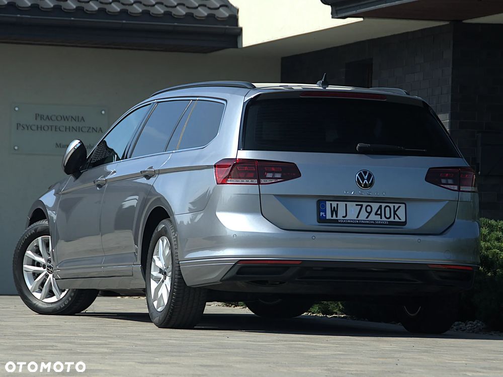 Volkswagen Passat 2.0 TDI SCR Style DSG - 4