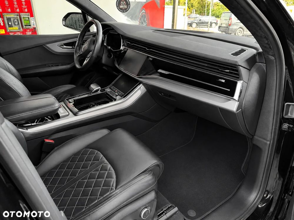 Audi Q7 - 10