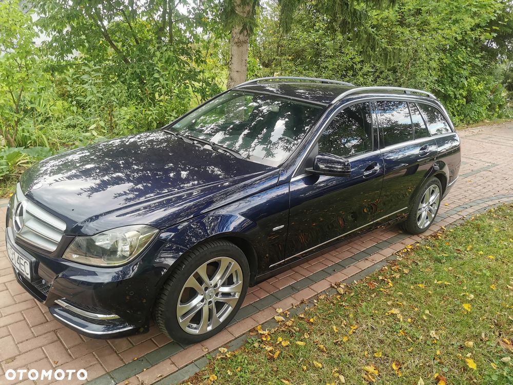 Mercedes-Benz Klasa C 180 CGI BlueEff Avantgarde - 1