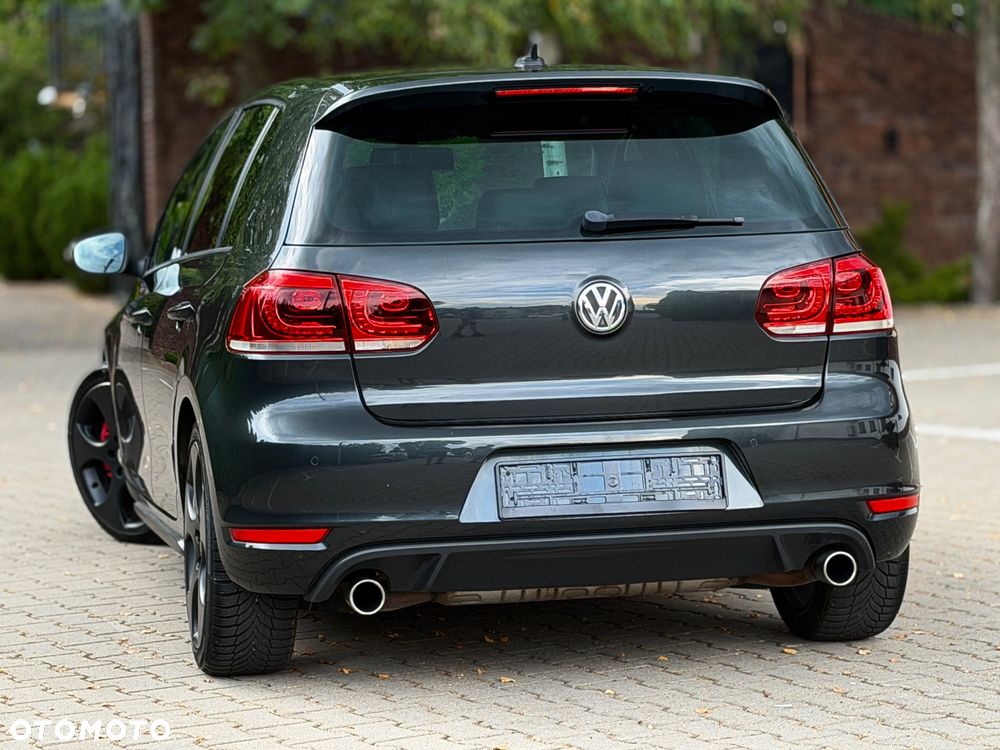 Volkswagen Golf 2.0 GTI - 18