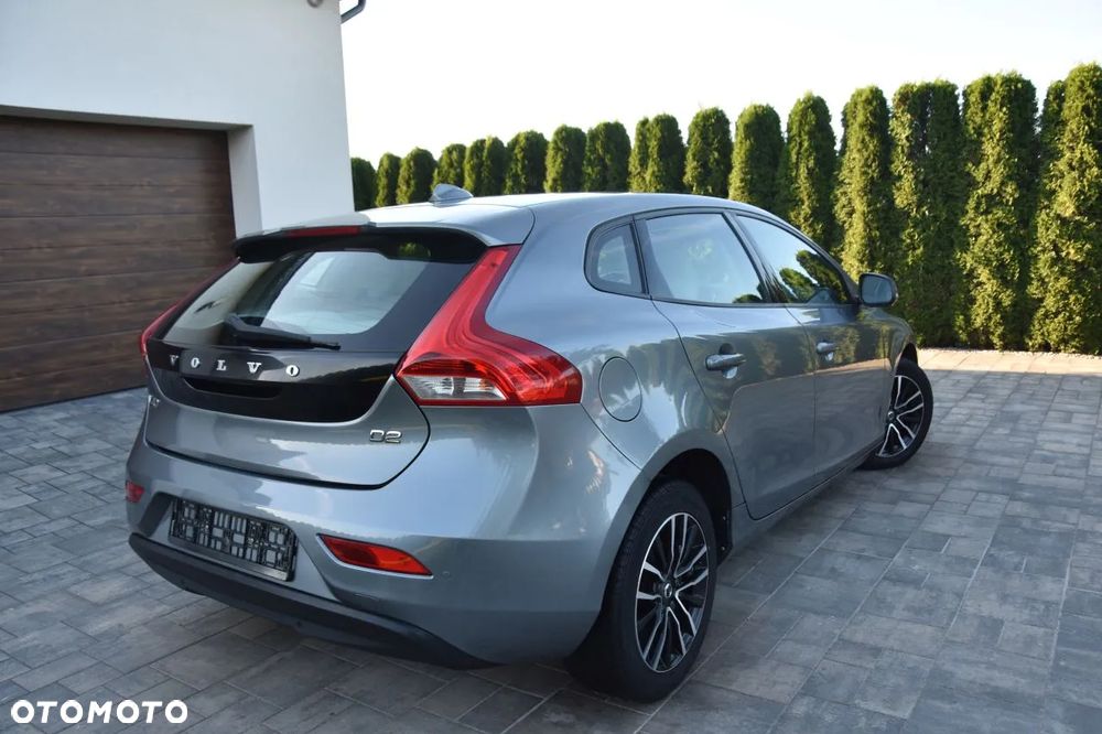 Volvo V40 D2 Drive-E Momentum - 3