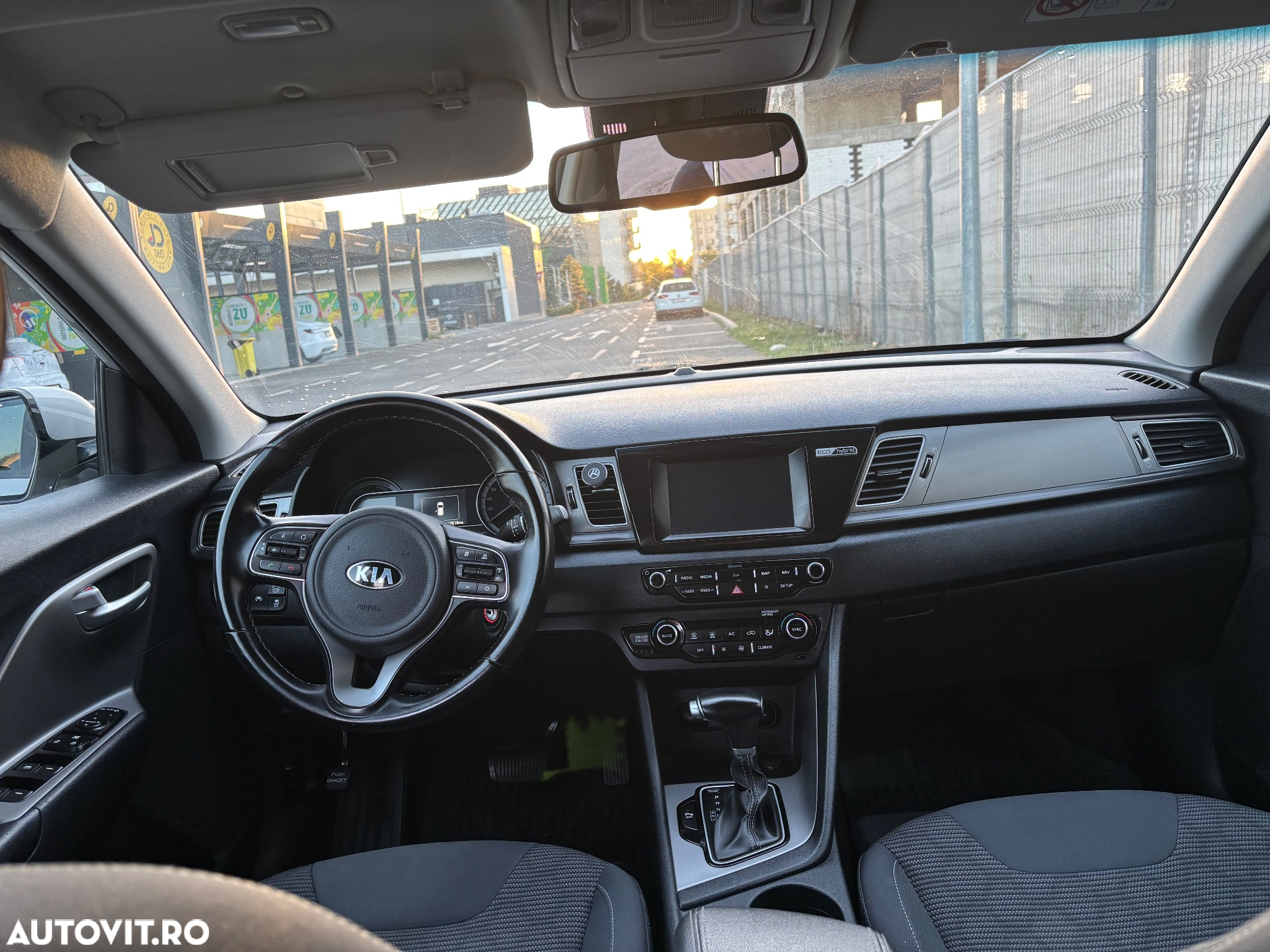 Kia Niro - 8