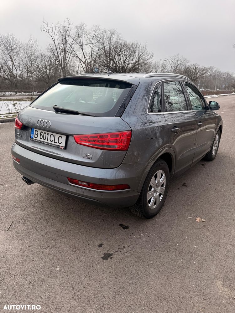 Audi Q3 2.0 TDI Quattro S tronic sport - 6