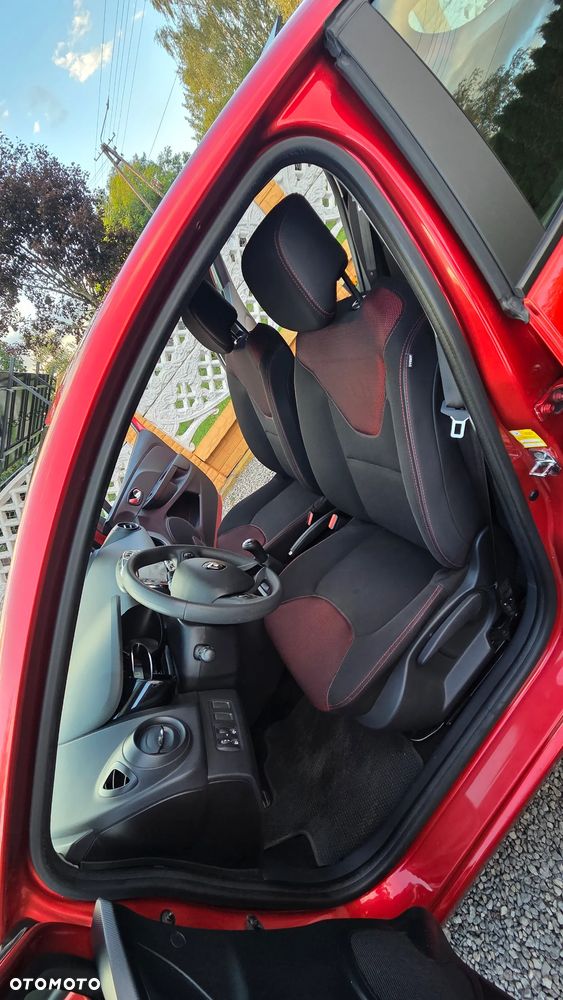 Renault Clio 1.2 16V Limited EU6 - 25