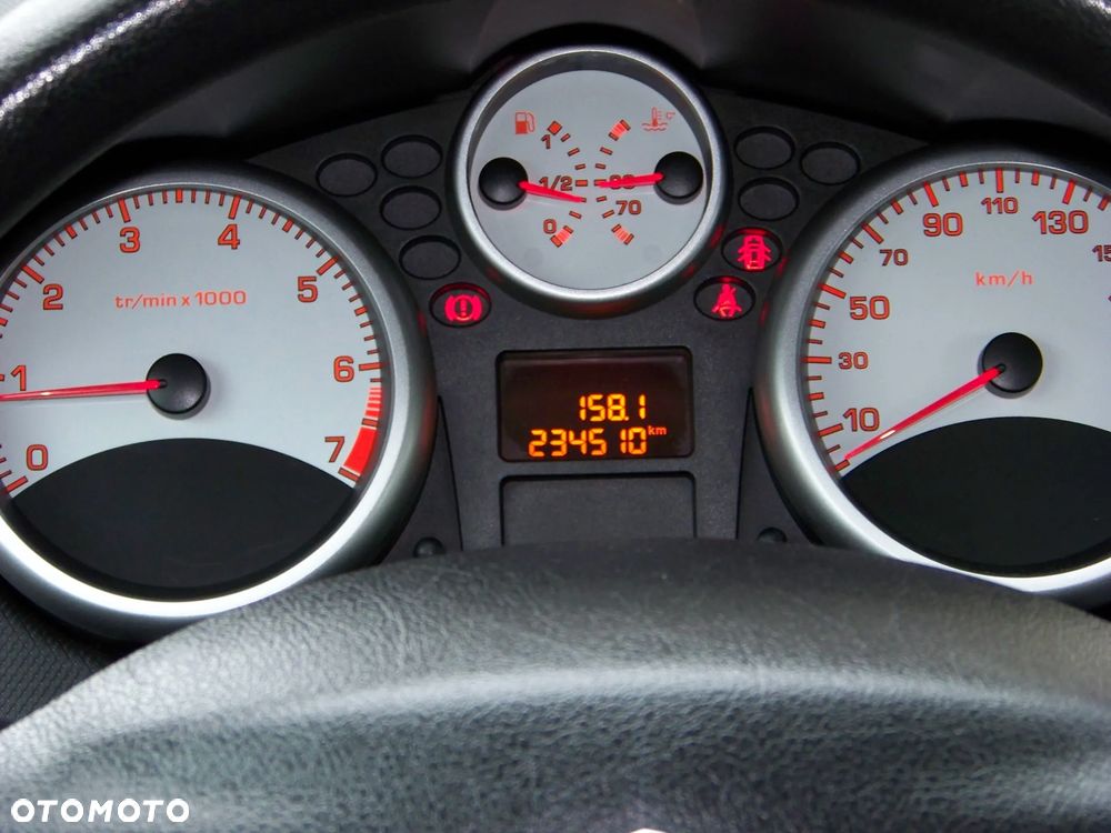 Peugeot 207 1.4 Trendy - 21