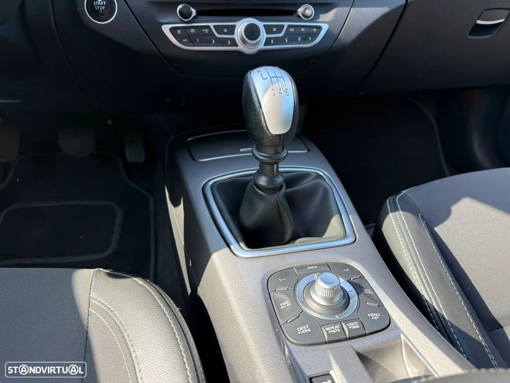 Renault Laguna 1.5 dCi Black Line 109g - 11