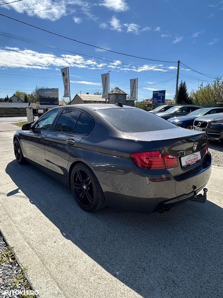 BMW Seria 5 520d Sport-Aut. - 9