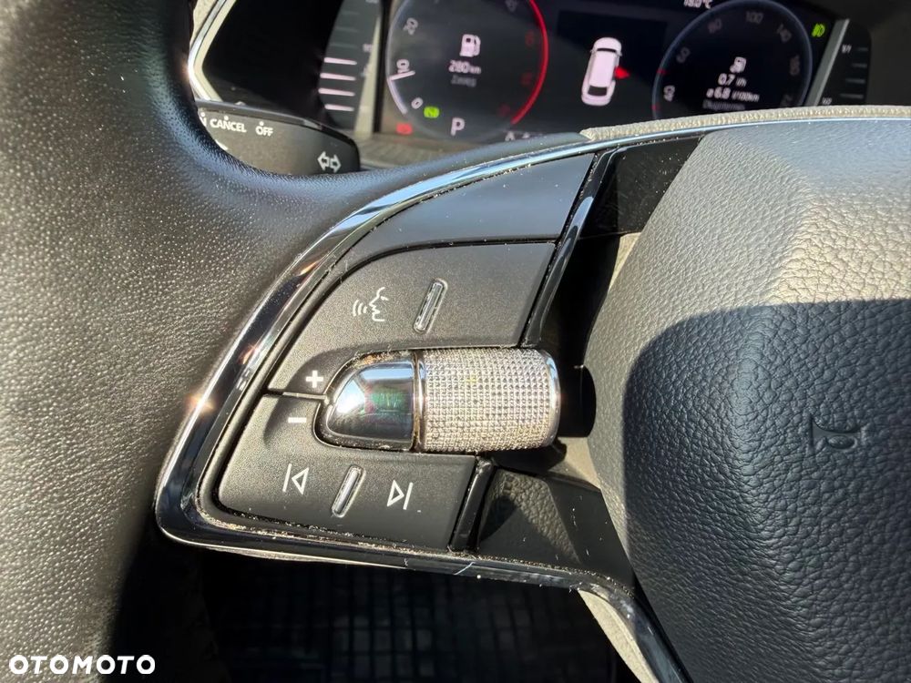 Skoda Superb 2.0 TDI SCR Style DSG - 24