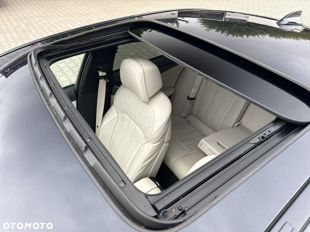 BMW Seria 5 520d xDrive M Sport sport - 10