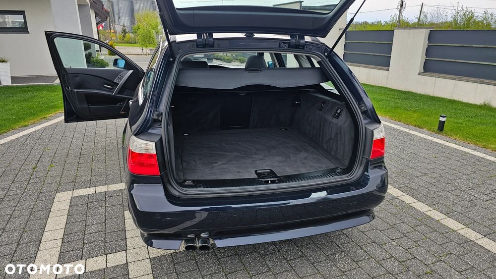BMW Seria 5 525i - 16