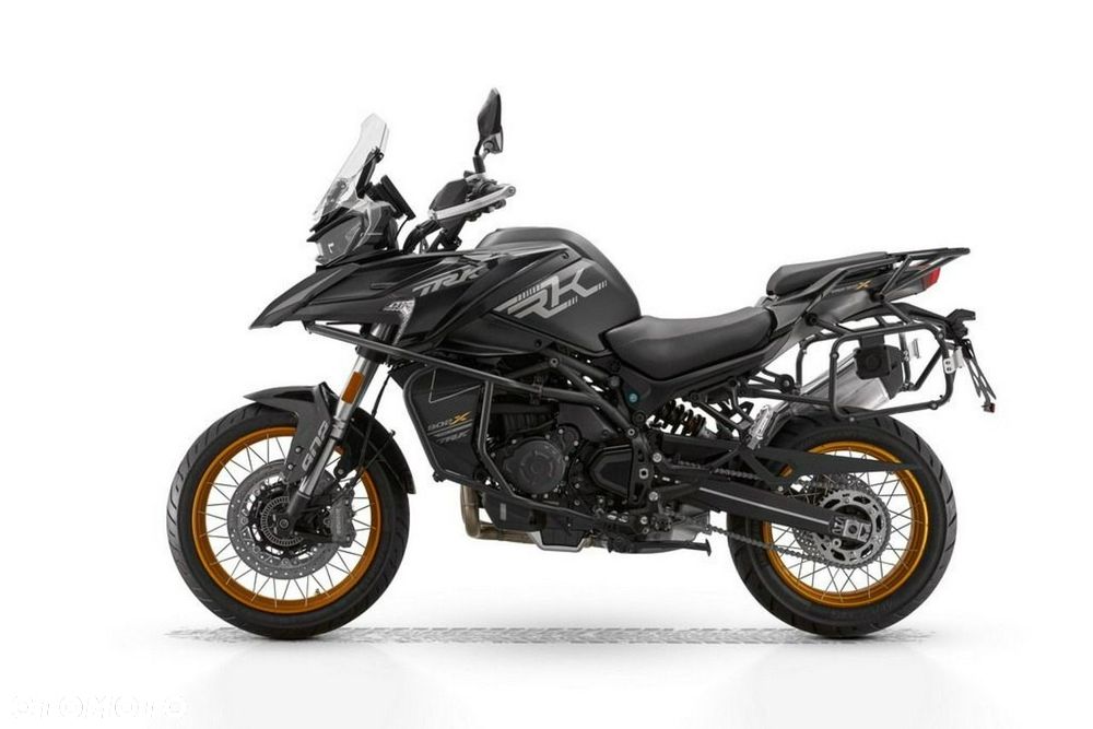QJMOTOR SRT900SX - 30