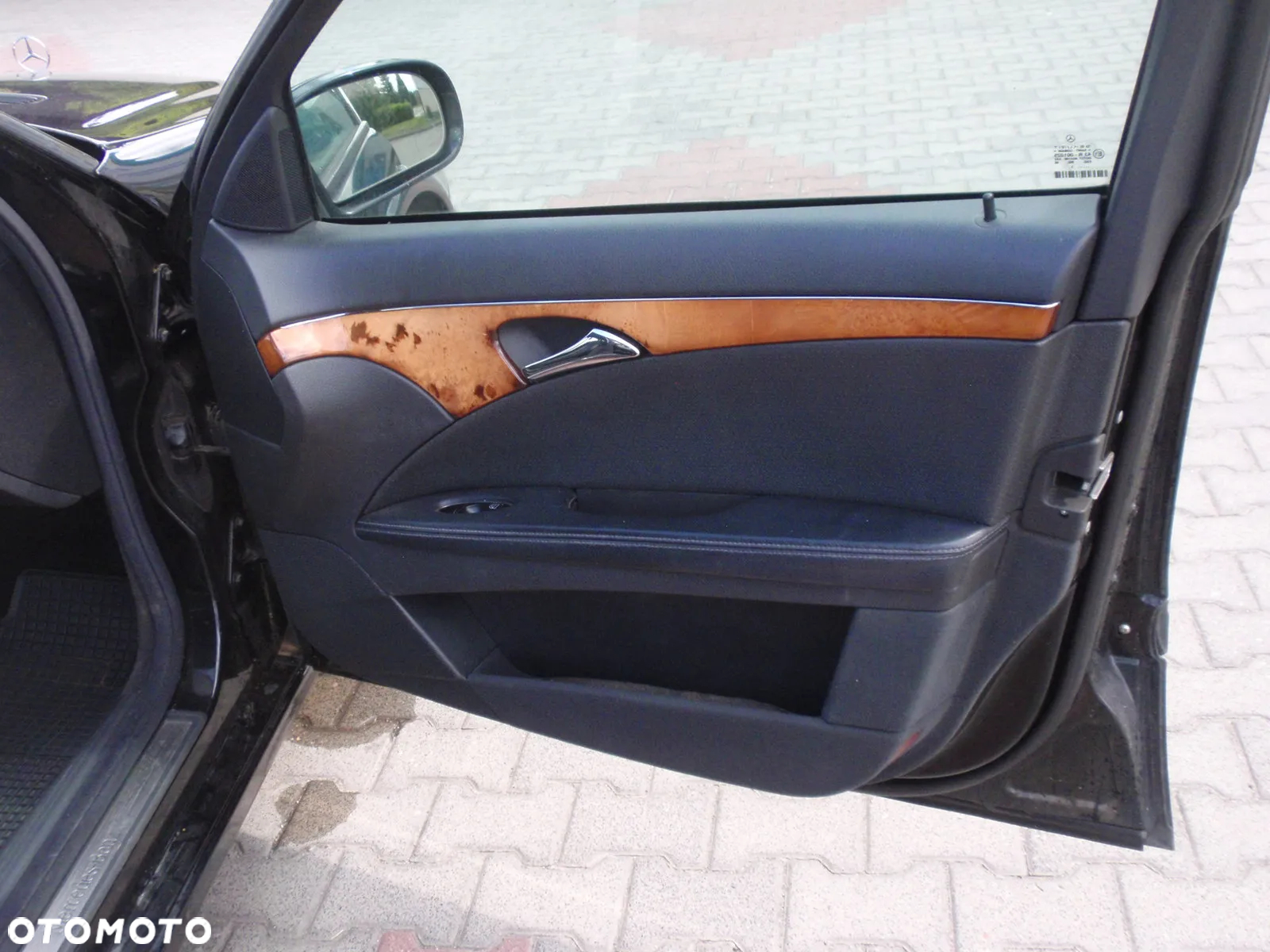 Mercedes-Benz Klasa E - 15
