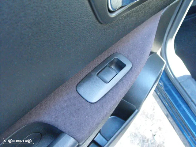 Nissan Qashqai +2 1.5 dCi Tekna Pele Choc +Navi - 37