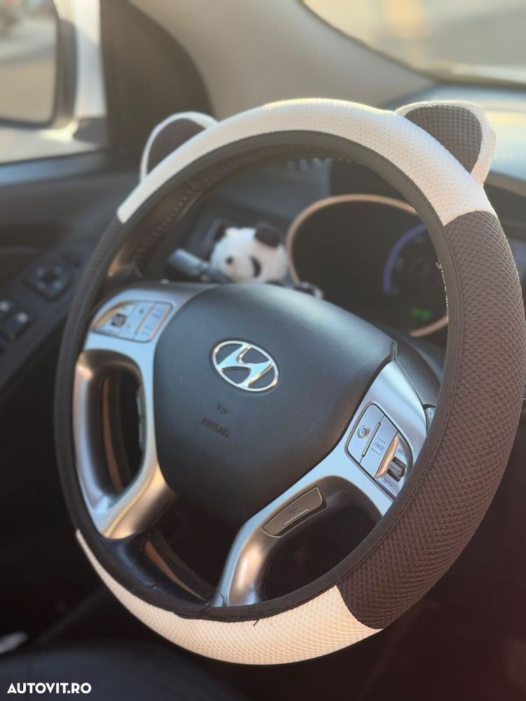 Hyundai ix35 - 23