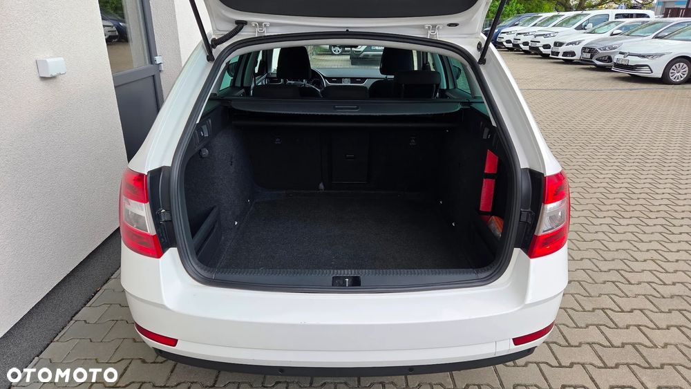 Skoda Octavia 1.6 TDI SCR Ambition - 23