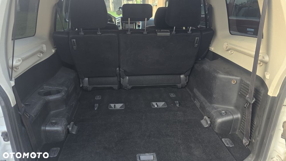Mitsubishi Pajero - 23