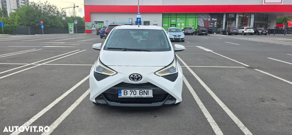 Toyota Aygo 1.0 VVY-I 5 usi X-connect - 2