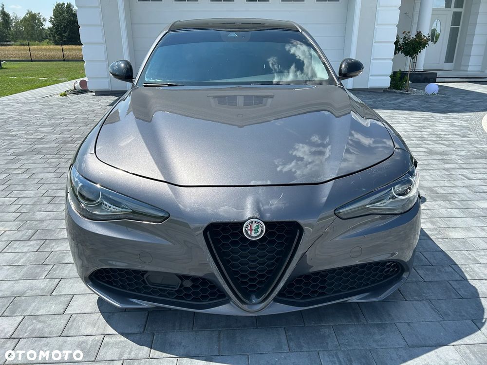 Alfa Romeo Giulia - 9