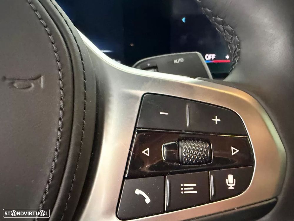 BMW i4 eDrive35 Pack Desportivo M - 27