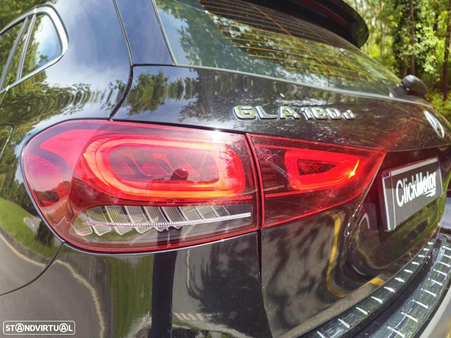 Mercedes-Benz GLA 180 d 8G-DCT - 33