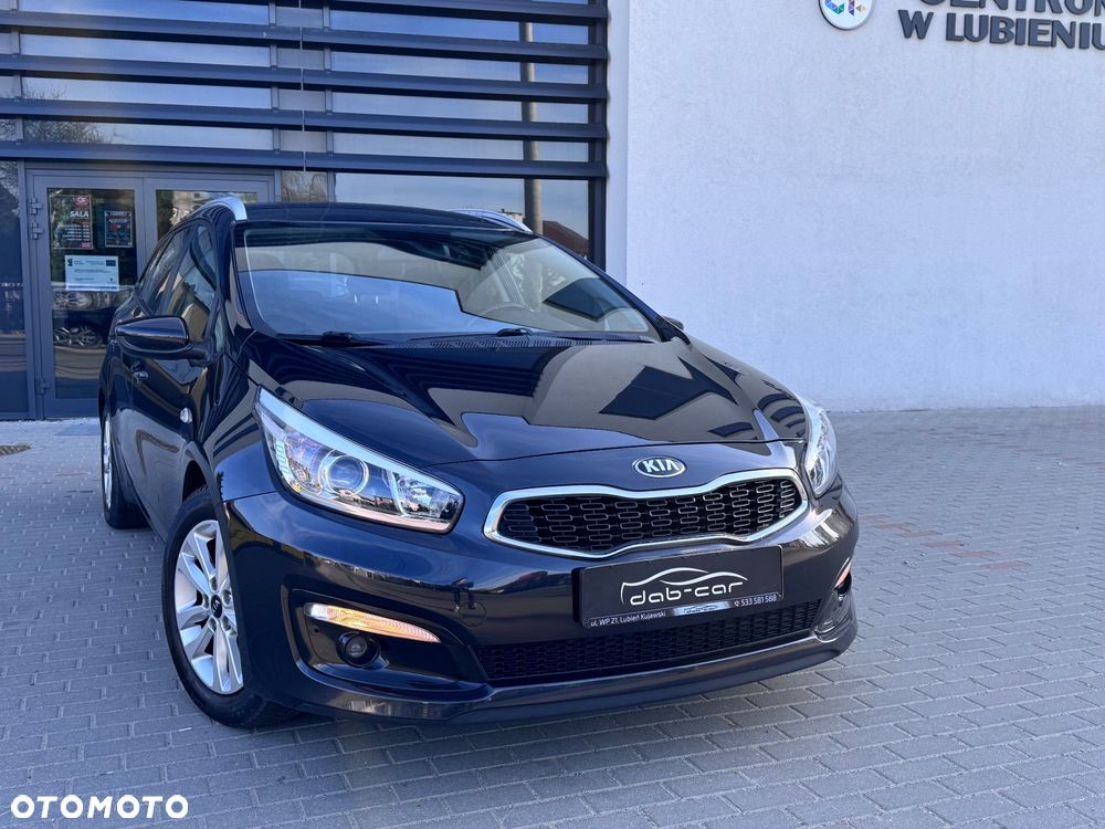Kia Ceed 1.6 GDI ISG Dream-Team Edition - 15