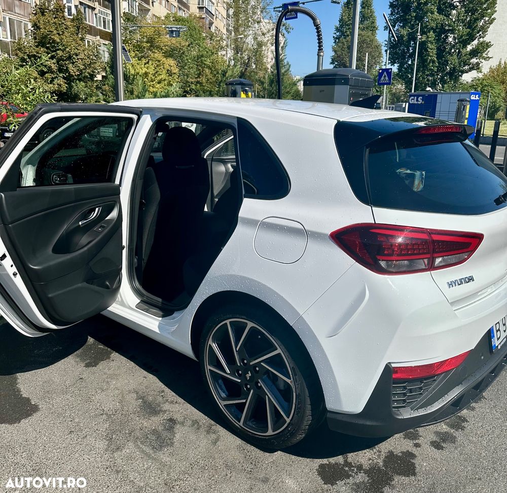 Hyundai i30 Fastback 1.5 T-GDI MHEV 160CP 7DCT Highway N-Line - 9