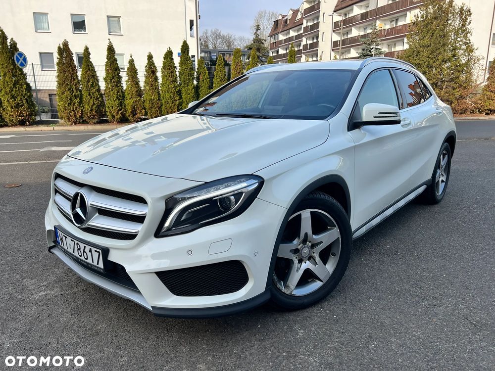 Mercedes-Benz GLA 200 7G-DCT AMG Line - 3