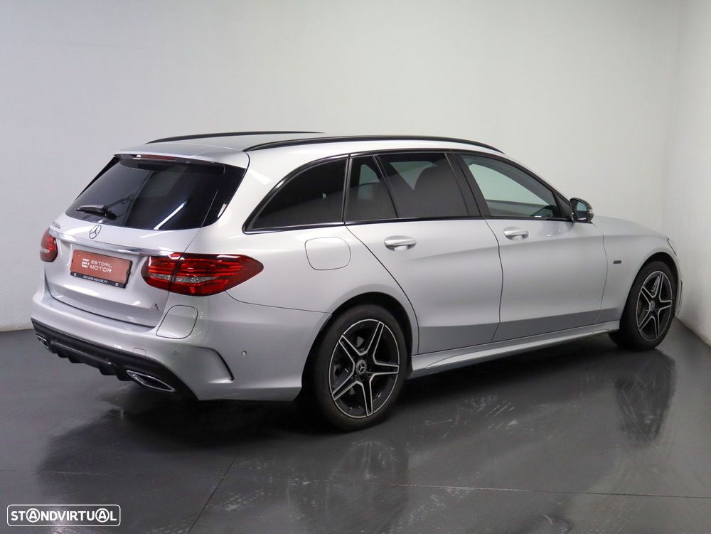 Mercedes-Benz C 300 de AMG Line - 4